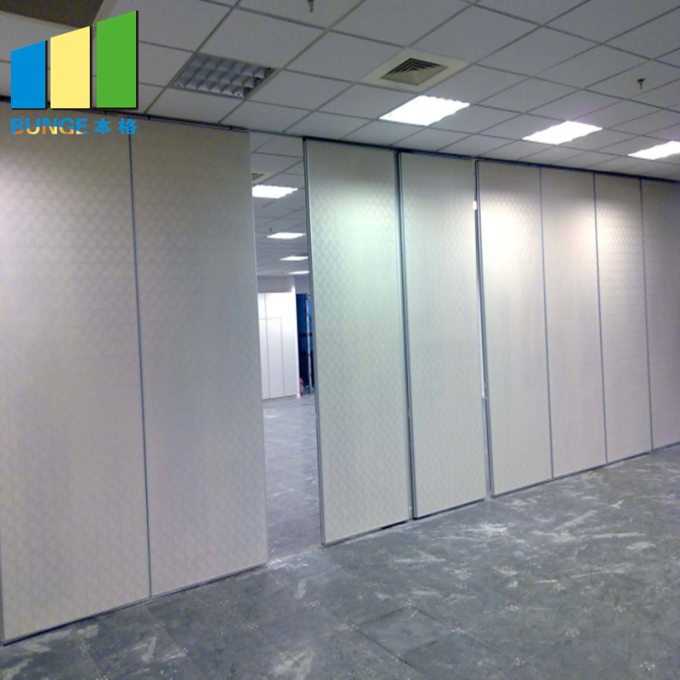 La preuve saine fonctionnelle acoustique moderne divise le remplissage 55 Kg/M3 de Rockwool