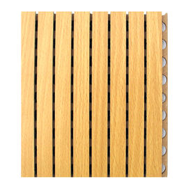 Écran antibruit cannelé en bois de finition adapté aux besoins du client de placage insonorisé pour l'immeuble de bureaux