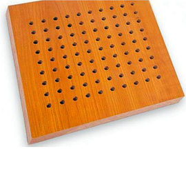 Panneau acoustique perforé en bois de placage de technologie de plafond acoustique en bois de surface