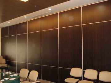 Diviseur de pièce insonorisé en bois de panneau décoratif pour la couleur multi de salle de conférence