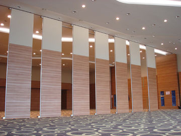Plancher mobile coulissant acoustique de pli de murs à la cloison de séparation de plafond pour la salle de conférences