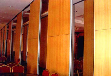 La preuve saine mobile de restaurant mure le système accrochant de profil en aluminium extérieur en cuir
