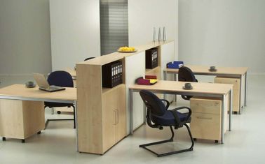 Taille adaptée aux besoins du client par séparation moderne modulaire de mur de panneau de postes de travail de compartiment de bureau