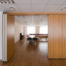 Cloisons de séparation coulissantes flexibles en bois d'absorption saine 85mm pour le bureau et le lieu de réunion