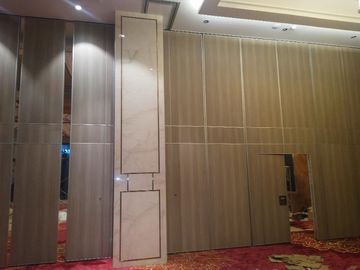 Séparation se pliante insonorisée mobile de mur de salle de conférence de diviseur de meubles commerciaux modernes