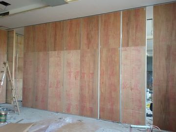 Mur fonctionnel insonorisé dans des cloisons de séparation mobiles d'isolation phonique en bois de Hall de banquet