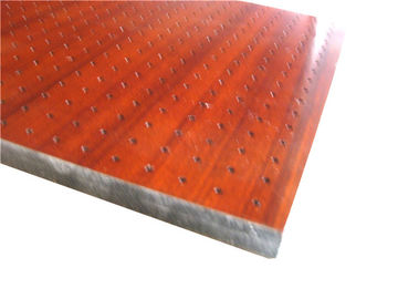 PVC rendant résistant sain et panneaux de plafond suspendu en bois composés d'intérieur de grain