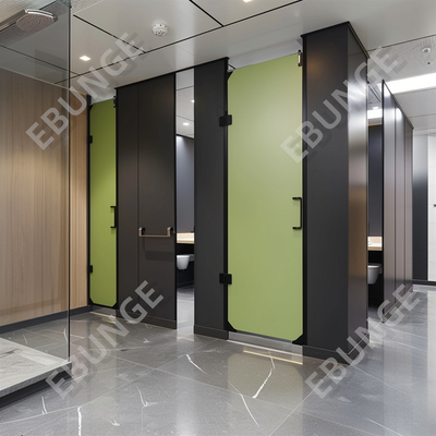 Installation facile Parement de séparation des toilettes