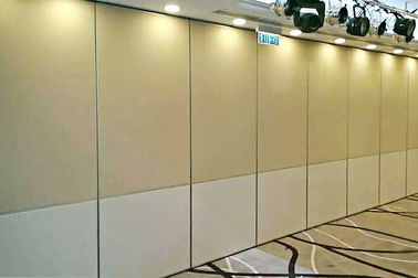 Bruit intérieur de salle de conférence rendant les murs et les séparations coulissants mobiles résistantes de porte