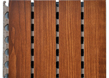 Panneaux insonorisants cannelés en bois de l'amphithéâtre ECO, diffuseur sain en bois