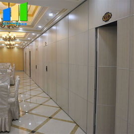 Porte coulissante dans des cloisons de séparation mobiles de pièce de Hall de banquet d'écran en bois de diviseur pour le banquet Hall