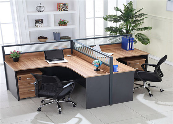 Type moderne poste de travail de bureau de Seater du tableau 4 de bureau de compartiment de Mesh Office Chair With Wheels de panneau de cpc